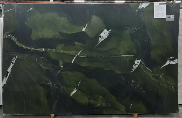 AVOCATUS QUARTZITE 3CM BRUSHED