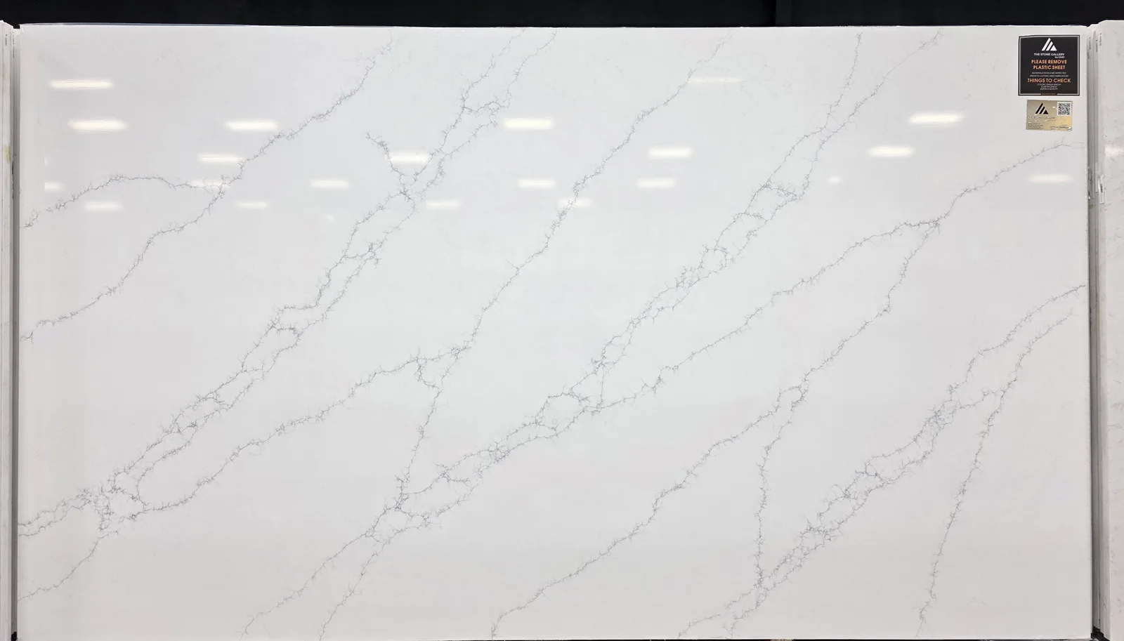 ALASKA BIANCA JUMBO QUARTZ 3CM POLISHED