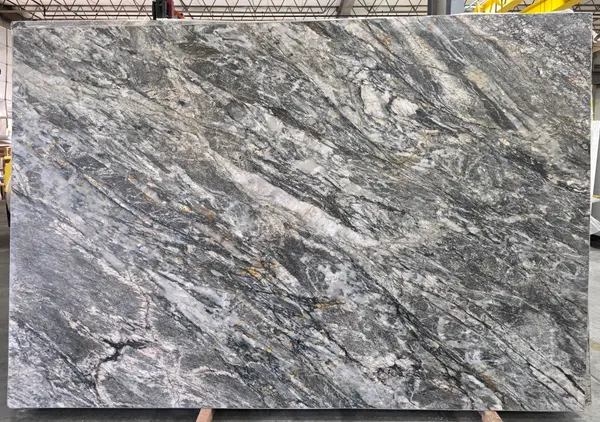 AMARETTO QUARTZITE 3CM LEATHERED